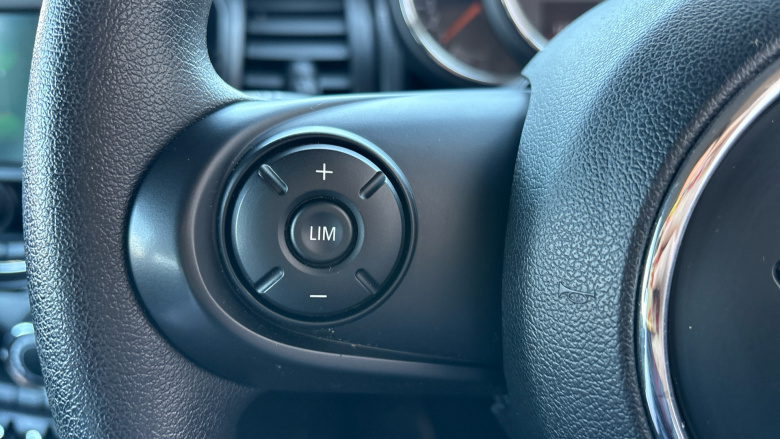 MINI Hatchback 1.5 Cooper II 3dr Petrol Hatchback